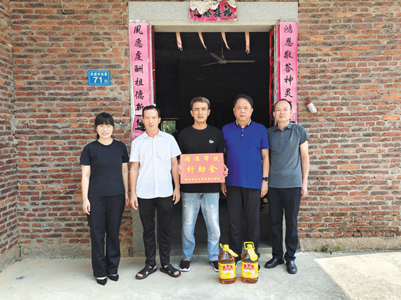 linsh2309191.jpg linsh2309191.jpg